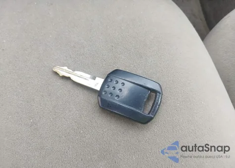 2004 Mercury Grand Marquis Gs из США, поврежденный, VIN 2MEFM74WX4X683434